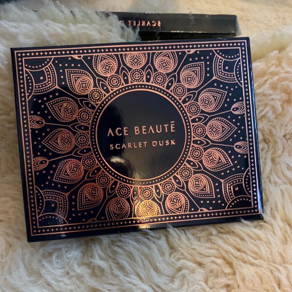 Ace Beaute Scarlet Dusk